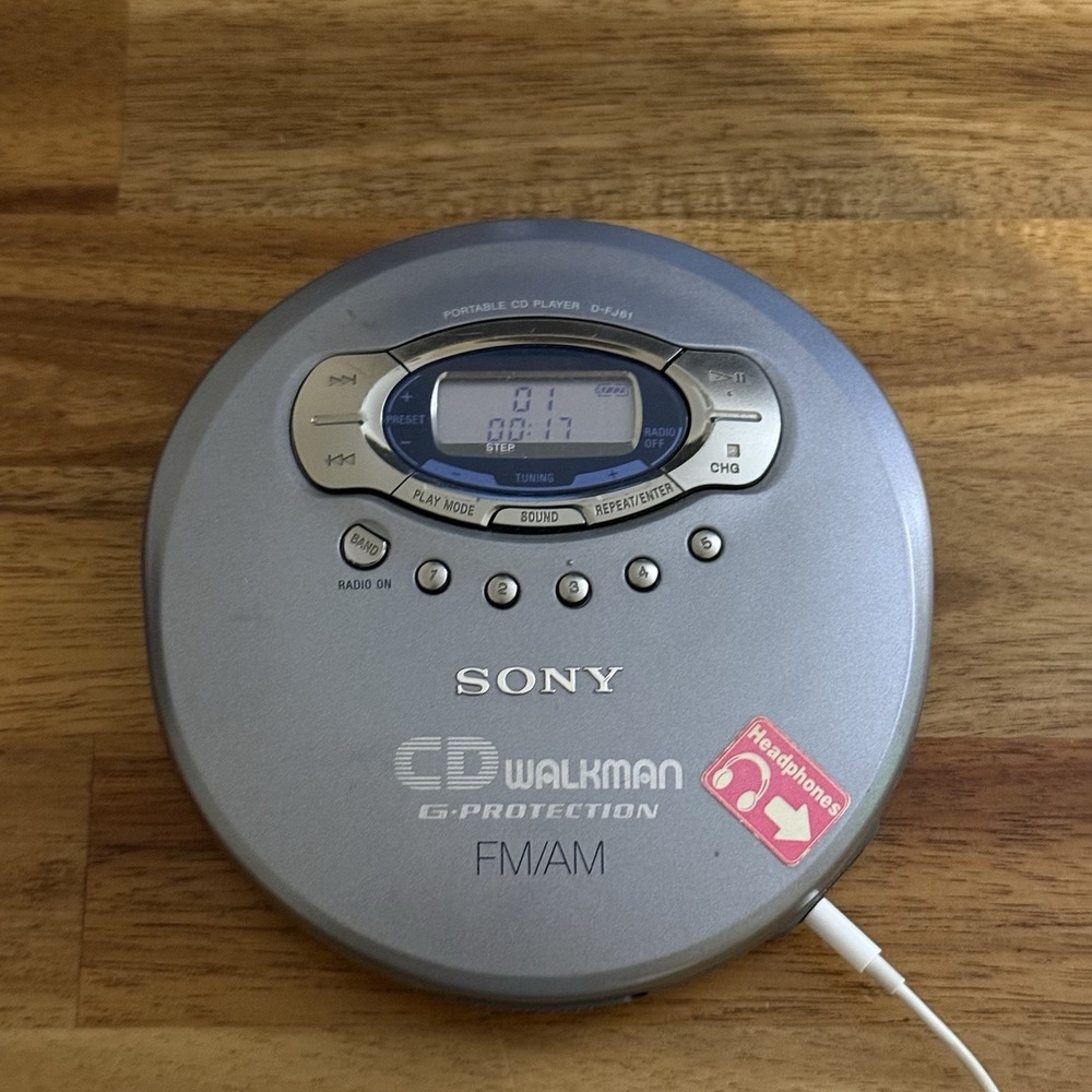 Sony Walkman D-FJ61 Portable CD Player AM/FM Radio G-Protection WORKING Discman